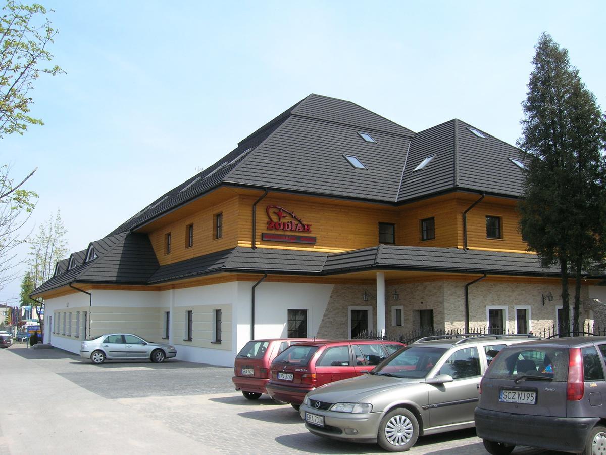 Hotel Zodiak Radomsko Kültér fotó