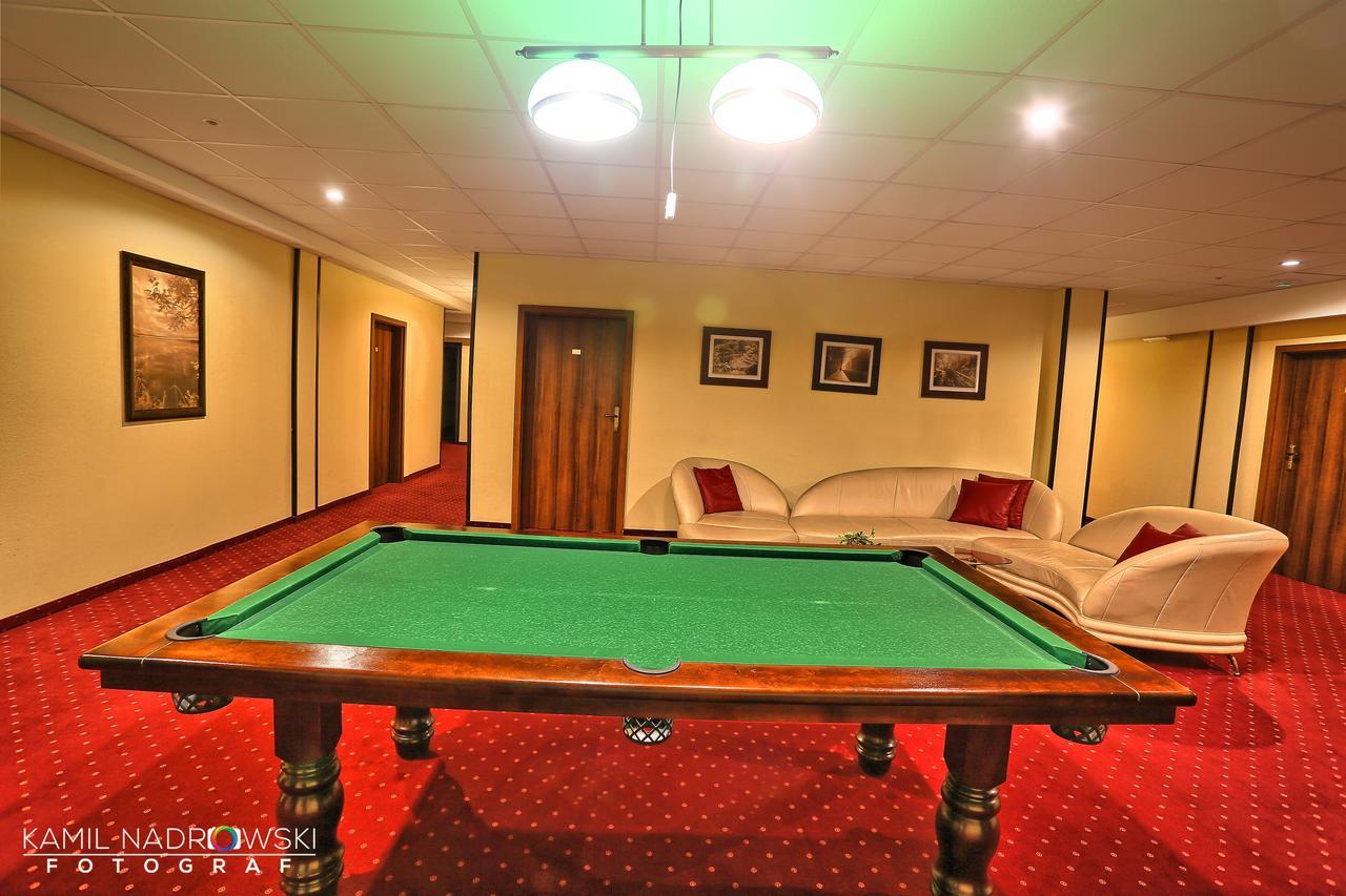 Hotel Zodiak Radomsko Kültér fotó