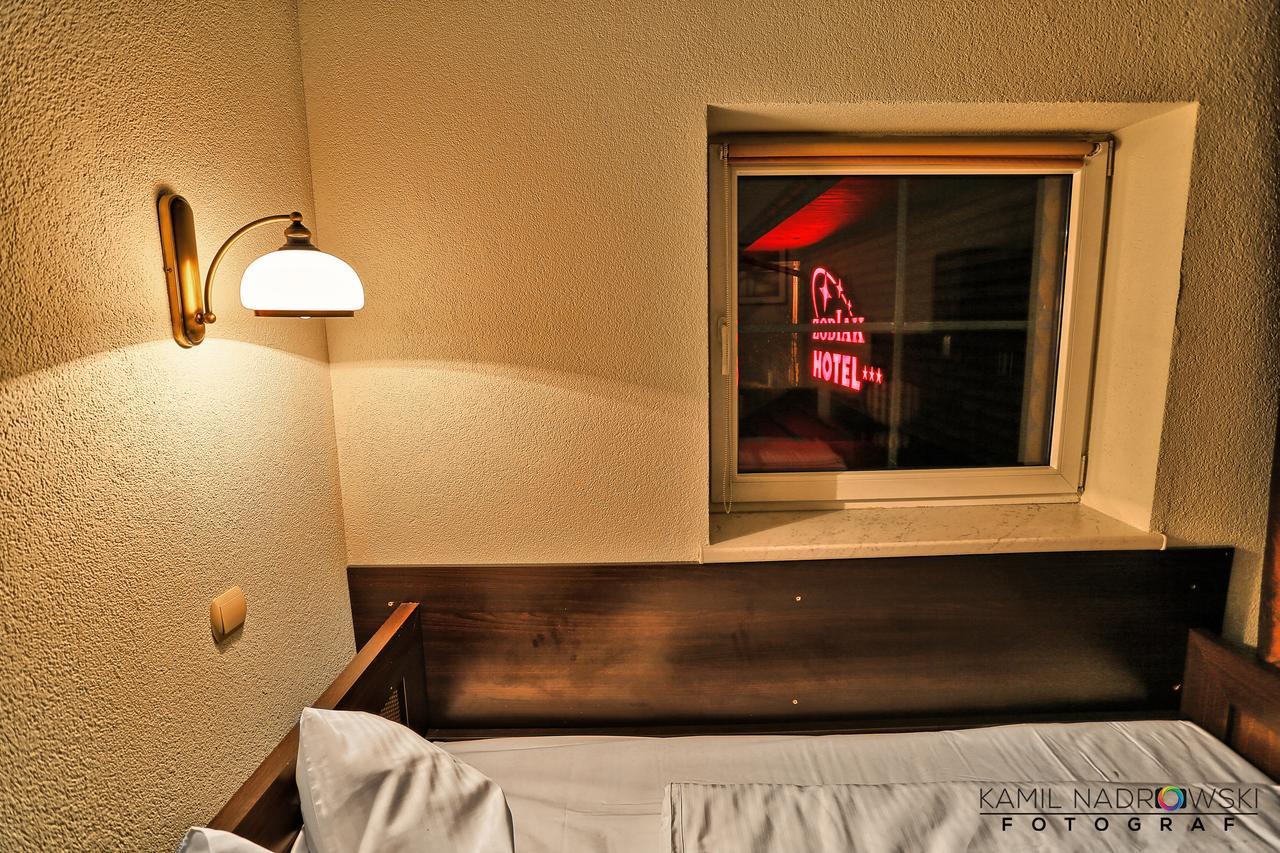 Hotel Zodiak Radomsko Kültér fotó